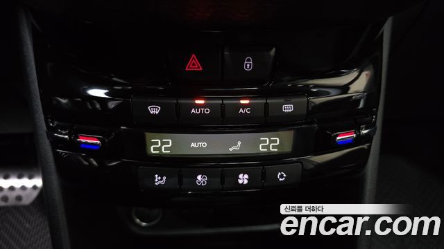 Peugeot 2008 1.6 BlueHDi Allure GC 2018 — фото 32