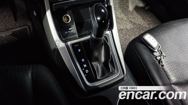 Hyundai Avante 1.6 GDi Modern Standard 2014 — фото 9