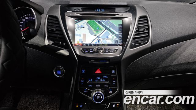 Hyundai Avante 1.6 GDi Modern Standard 2014 — фото 14