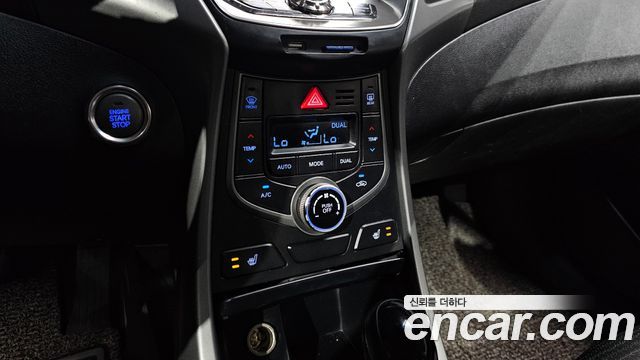 Hyundai Avante 1.6 GDi Modern Standard 2014 — фото 16