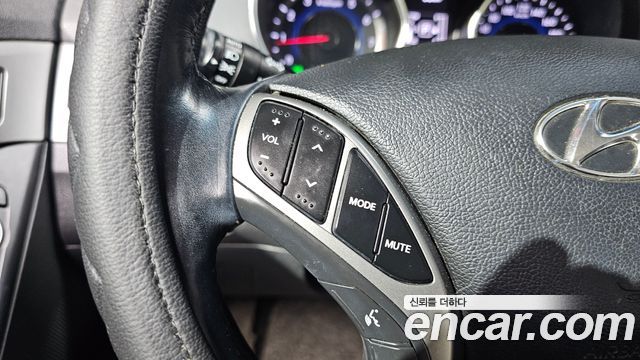 Hyundai Avante 1.6 GDi Modern Standard 2014 — фото 19