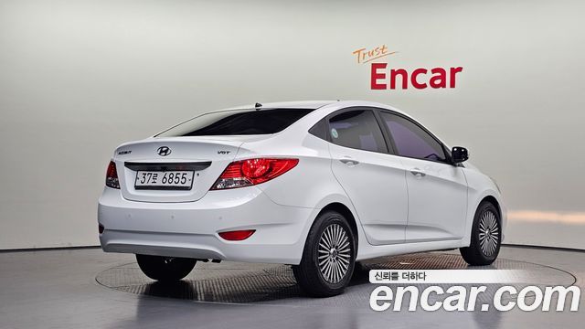 Hyundai Accent (New) Diesel 1.6 VGT Premier 2012 — фото 2