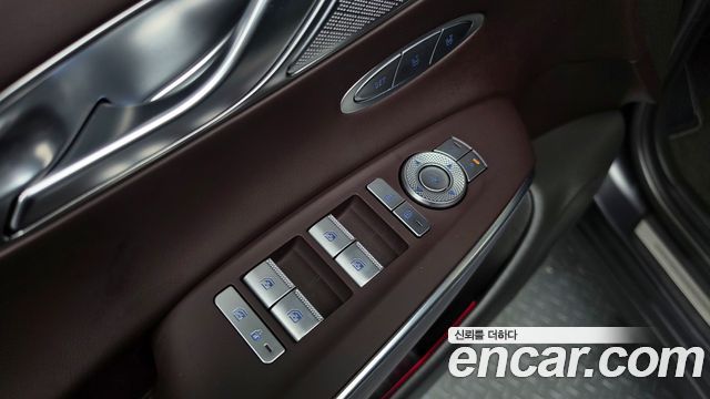 Genesis GV70 2.5T Gasoline AWD 2021 — фото 28