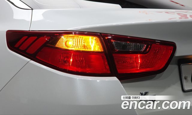 Kia K5 LPI Luxury 2014 — фото 23