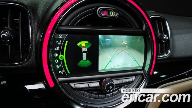 MINI Cooper D Countryman ALL4 HIGH 2nd 2019 — фото 17