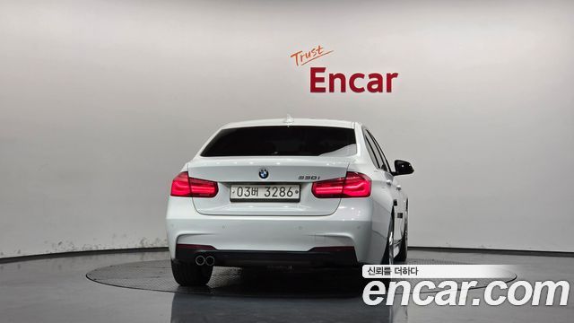 BMW 3 Series (F30) 330i M Sport 2017 — фото 4