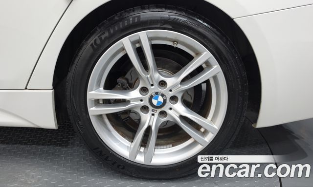 BMW 3 Series (F30) 330i M Sport 2017 — фото 27