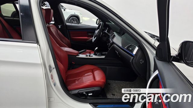BMW 3 Series (F30) 330i M Sport 2017 — фото 32