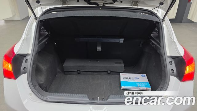 Hyundai i30 (New) Diesel 1.6 VGT Extreme 2012 — фото 19