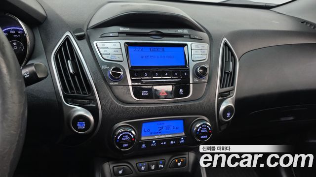 Hyundai Tucson ix Diesel 2WD LMX20 Premium 2012 — фото 14