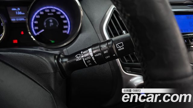 Hyundai Tucson ix Diesel 2WD LMX20 Premium 2012 — фото 17