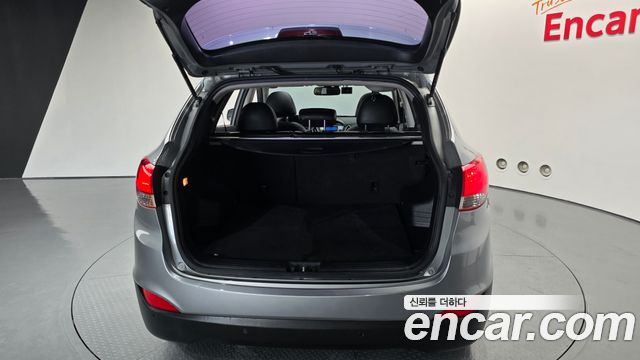 Hyundai Tucson ix Diesel 2WD LMX20 Premium 2012 — фото 20
