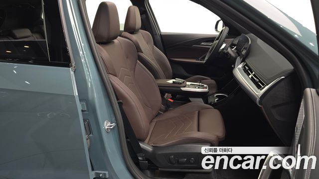 BMW X1 (U11) xDrive 20i M Sport 2025 — фото 12