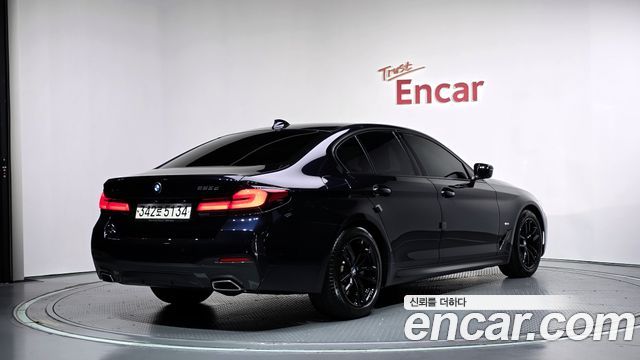 BMW 5 Series (G30) 523d M Sport 2021 — фото 2