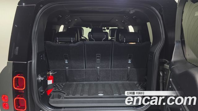 Land Rover Defender (L663) 130 P400 X-Dynamic HSE 2024 — фото 19