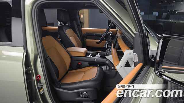 Land Rover Defender (L663) 130 P400 X-Dynamic HSE 2024 — фото 26