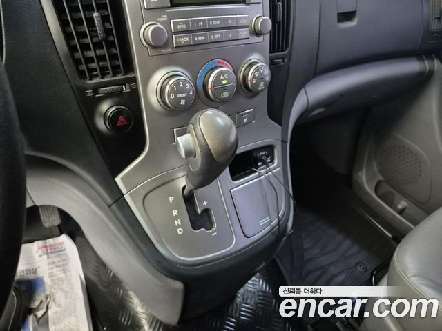 Hyundai Grand Starex 5-Seater VAN CVX Luxury 2014 — фото 8