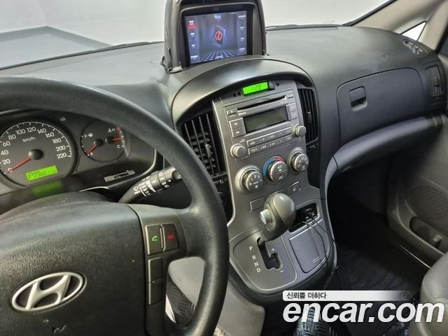 Hyundai Grand Starex 5-Seater VAN CVX Luxury 2014 — фото 10