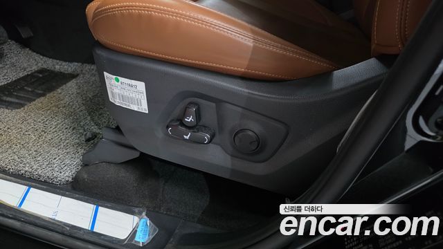 KG Mobility (SsangYong) Musso (Q300) Gasoline 2.0 4WD M9 Grand Style 2026 — фото 18