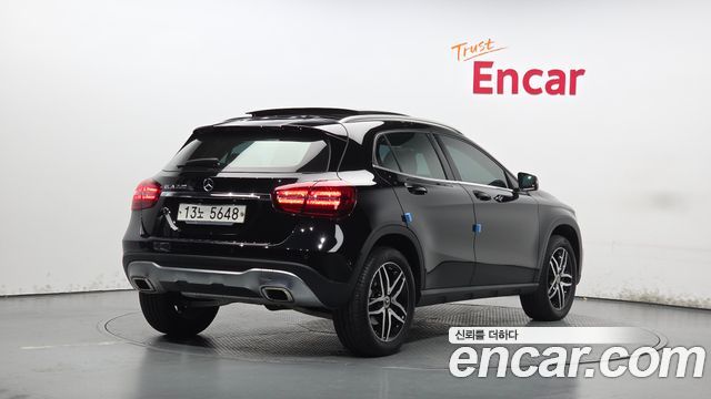 Mercedes-Benz GLA-Class (X156) GLA220 Premium 2019 — фото 2