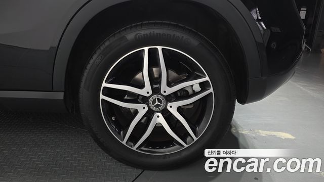 Mercedes-Benz GLA-Class (X156) GLA220 Premium 2019 — фото 21