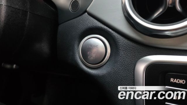 Mercedes-Benz GLA-Class (X156) GLA220 Premium 2019 — фото 28