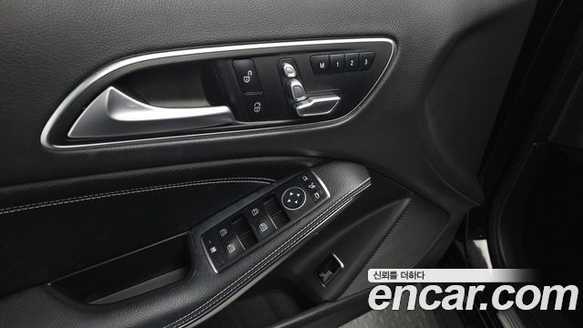 Mercedes-Benz GLA-Class (X156) GLA220 Premium 2019 — фото 30