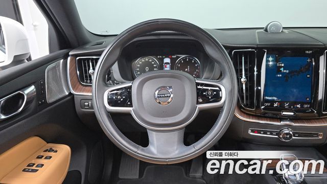 Volvo XC60 (II) B5 Inscription 2021 — фото 13
