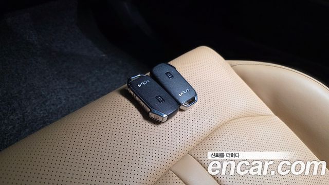 Kia K5 Hybrid (III) Noblesse 2023 — фото 17