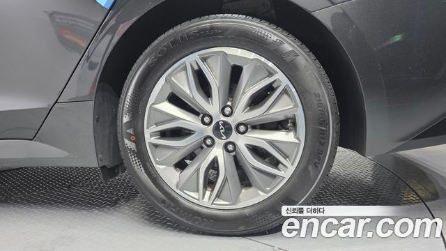Kia K5 Hybrid (III) Noblesse 2023 — фото 21
