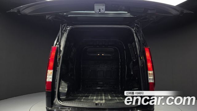 Hyundai Staria Cargo 5-Seater Modern 2023 — фото 20