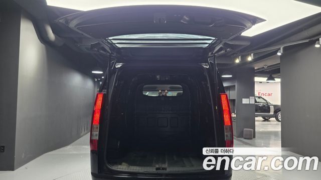 Hyundai Staria Cargo 5-Seater Modern 2023 — фото 32