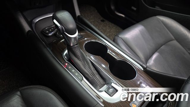 Chevrolet Malibu 2.0 Turbo LTZ Premium 2017 — фото 9