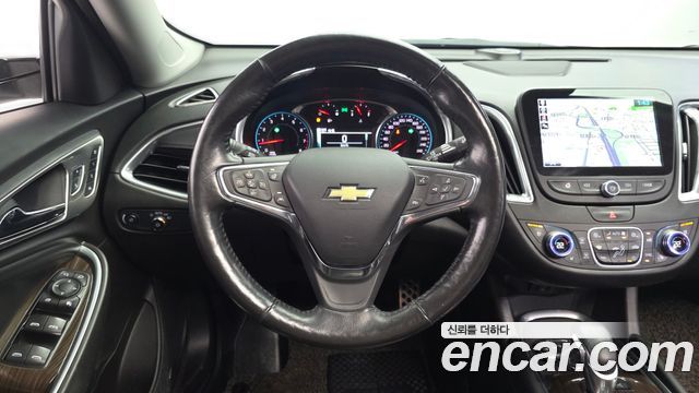 Chevrolet Malibu 2.0 Turbo LTZ Premium 2017 — фото 13