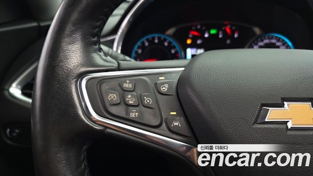 Chevrolet Malibu 2.0 Turbo LTZ Premium 2017 — фото 17