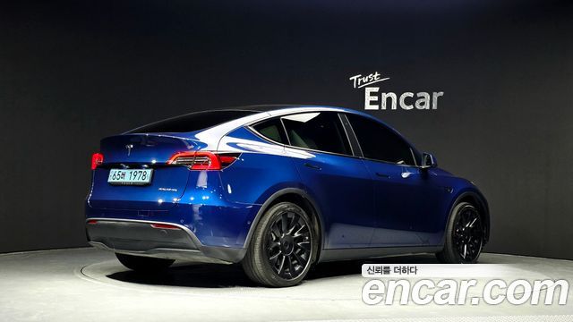 Tesla Model Y Long Range AWD 2021 — фото 2