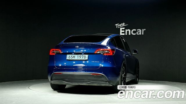 Tesla Model Y Long Range AWD 2021 — фото 4