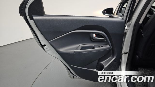 Kia Pride 5DR 1.6 GDI Luxury 2015 — фото 25
