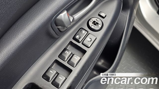 Kia Pride 5DR 1.6 GDI Luxury 2015 — фото 30