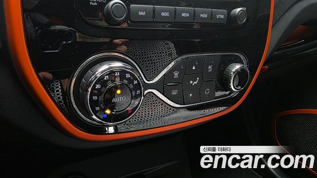 Renault Korea QM3 RE 2015 — фото 29