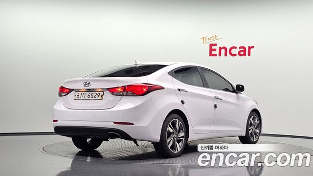 Hyundai Avante 1.6 GDi Premium Standard 2014 — фото 2