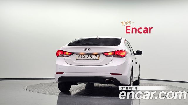 Hyundai Avante 1.6 GDi Premium Standard 2014 — фото 4