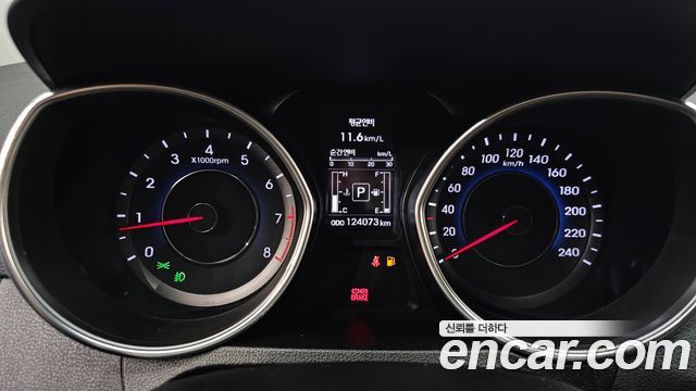 Hyundai Avante 1.6 GDi Premium Standard 2014 — фото 8