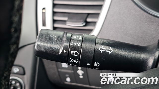 Hyundai Avante 1.6 GDi Premium Standard 2014 — фото 18