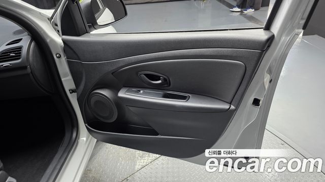 Renault Korea SM3 Neo SE 2019 — фото 24