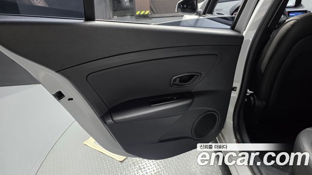 Renault Korea SM3 Neo SE 2019 — фото 25
