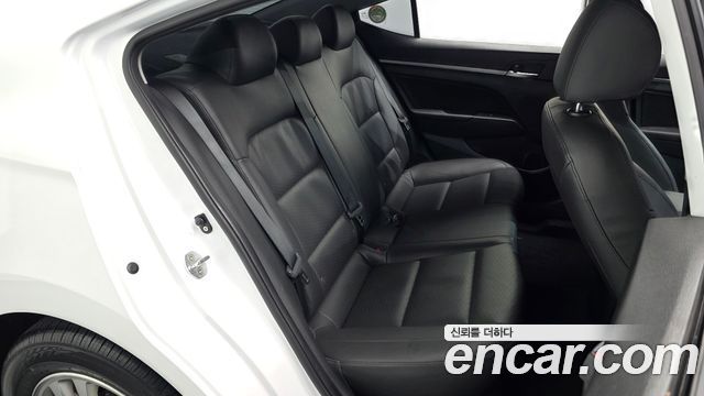 Hyundai Avante (AD) 1.6 Style 2020 — фото 11