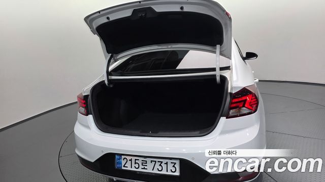 Hyundai Avante (AD) 1.6 Style 2020 — фото 30