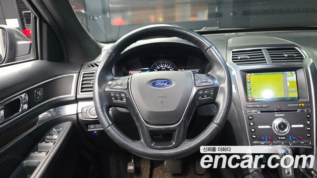 Ford Explorer 3.5 Limited 4WD 5th 2017 — фото 13