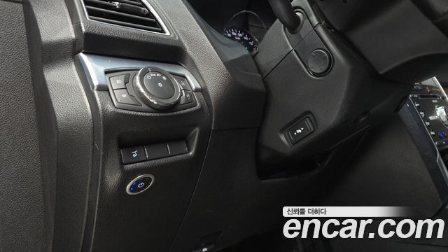 Ford Explorer 3.5 Limited 4WD 5th 2017 — фото 18